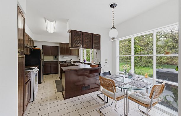 6150 Blenheim Street Kerrisdale