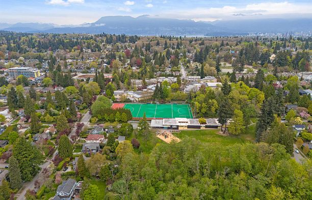 6150 Blenheim Street Kerrisdale
