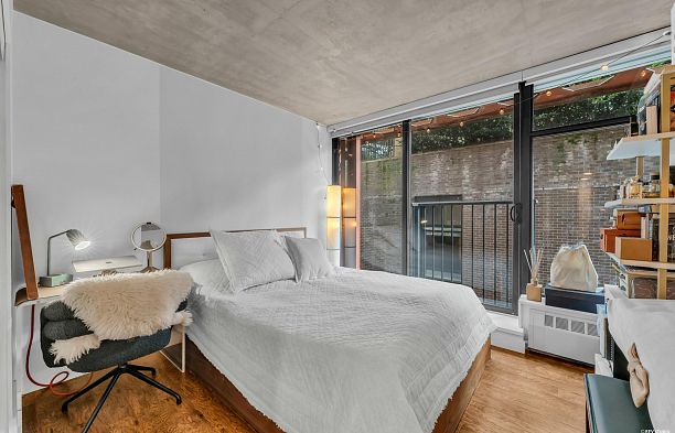 605 128 W Cordova Street Downtown VW