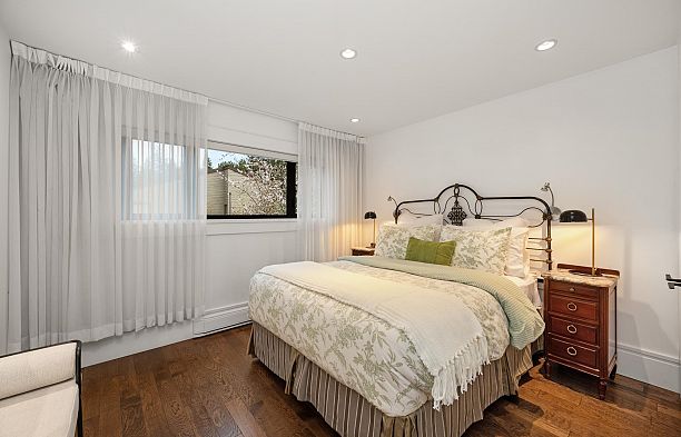 4005 Vine Street Quilchena