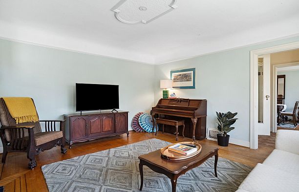 5962 Dunbar Street Southlands