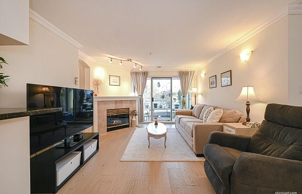 201 2105 W 42nd Avenue Kerrisdale