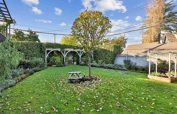 4291 W 9th Avenue Point Grey