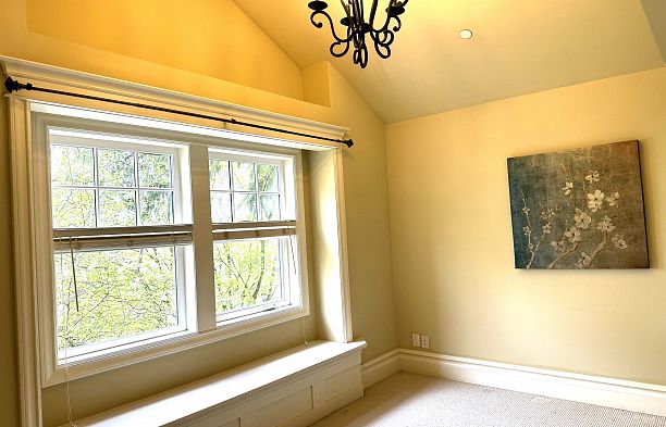 2655 W 37th Avenue MacKenzie Heights