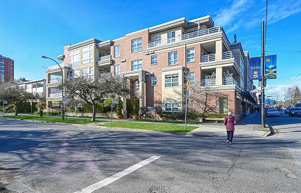201 2105 W 42nd Avenue Kerrisdale