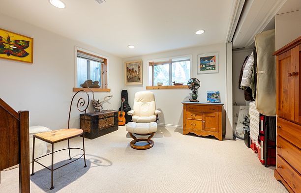 4047 W 32nd Avenue Dunbar