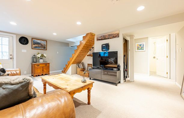 4047 W 32nd Avenue Dunbar
