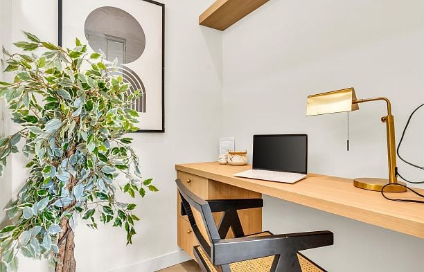 1 2043 W 45th Avenue Kerrisdale