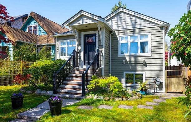 4047 W 32nd Avenue Dunbar