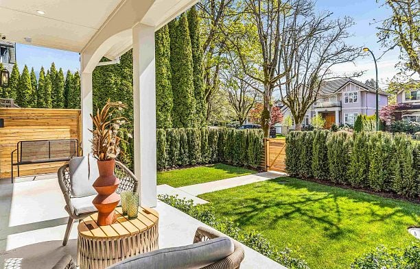 1 2043 W 45th Avenue Kerrisdale