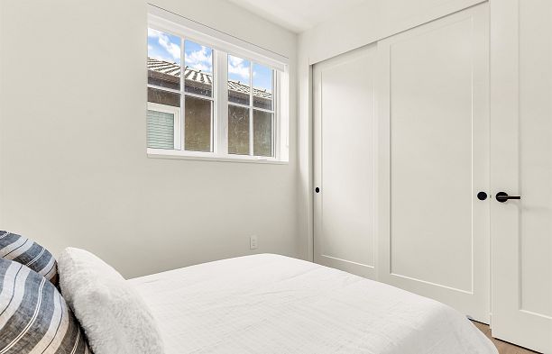 1 2043 W 45th Avenue Kerrisdale