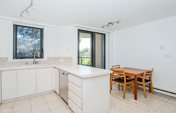 302 2189 W 42nd Avenue Kerrisdale