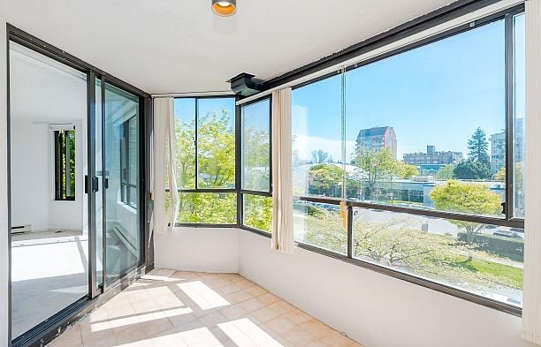 302 2189 W 42nd Avenue Kerrisdale