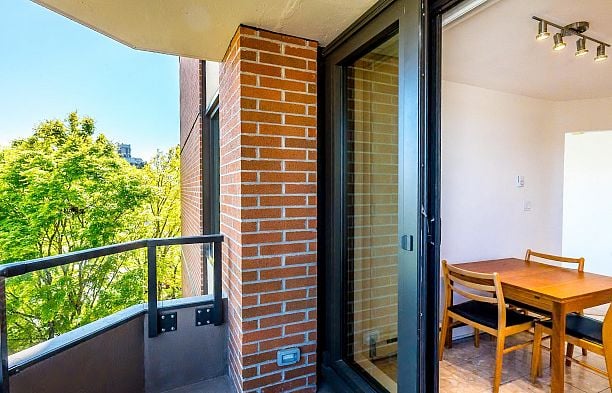 302 2189 W 42nd Avenue Kerrisdale