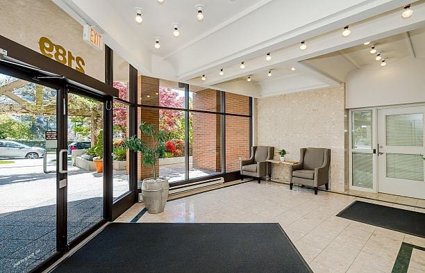 302 2189 W 42nd Avenue Kerrisdale