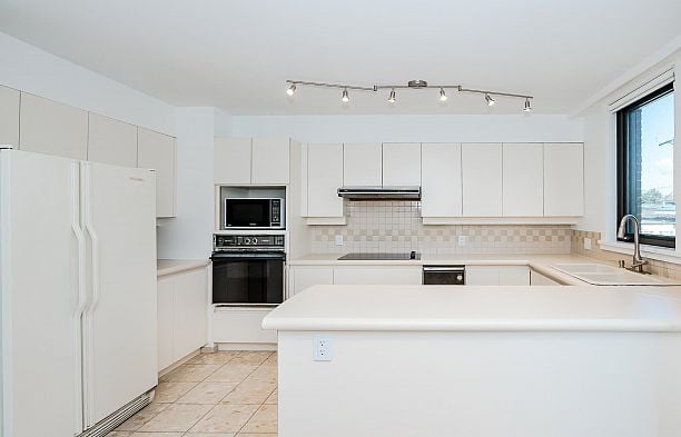 302 2189 W 42nd Avenue Kerrisdale