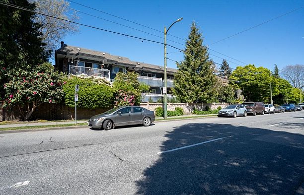 109 3875 W 4th Avenue Point Grey
