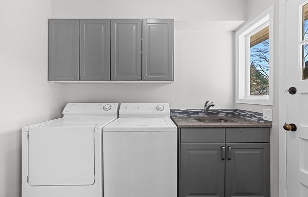 6297 Mackenzie Street Kerrisdale