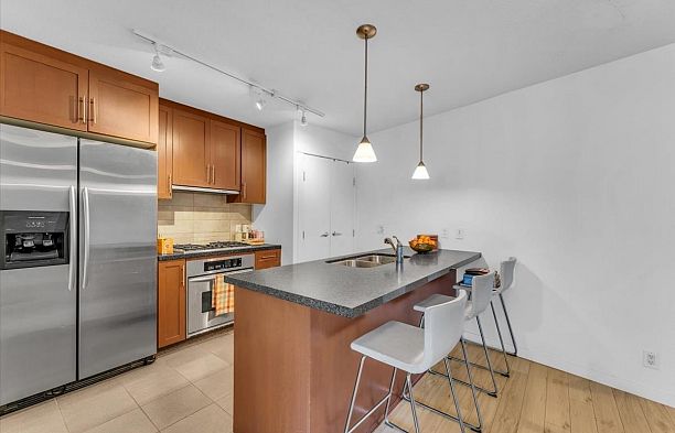 1707 1189 Melville Street Coal Harbour