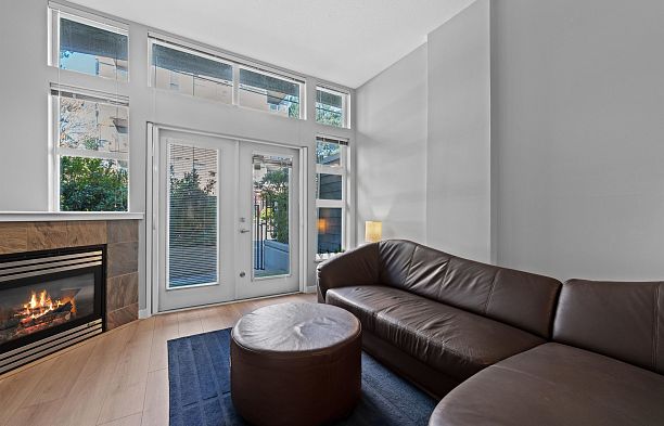 102 2102 W 38th Avenue Kerrisdale