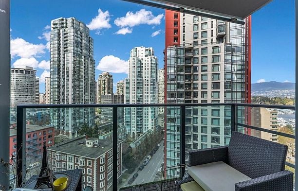 1707 1189 Melville Street Coal Harbour