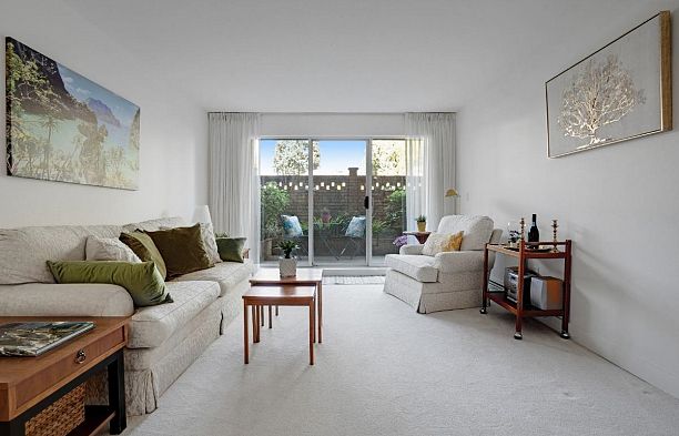 109 3875 W 4th Avenue Point Grey