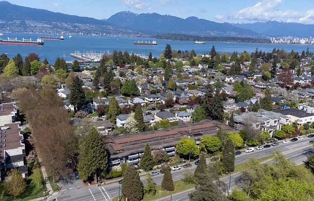 109 3875 W 4th Avenue Point Grey