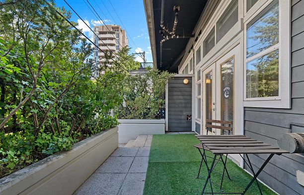 102 2102 W 38th Avenue Kerrisdale