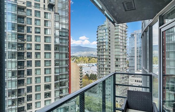 1707 1189 Melville Street Coal Harbour