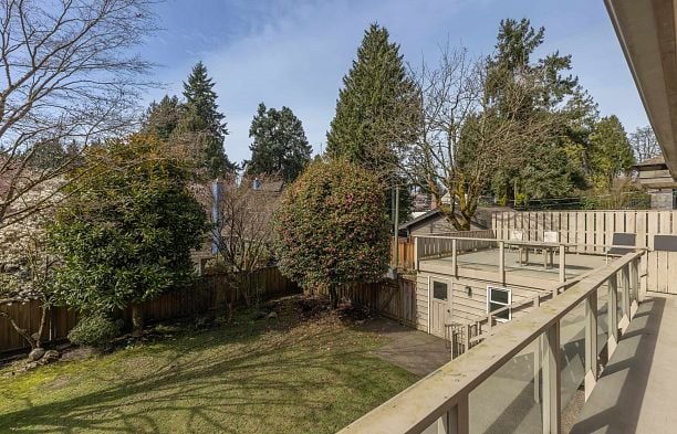6297 Mackenzie Street Kerrisdale