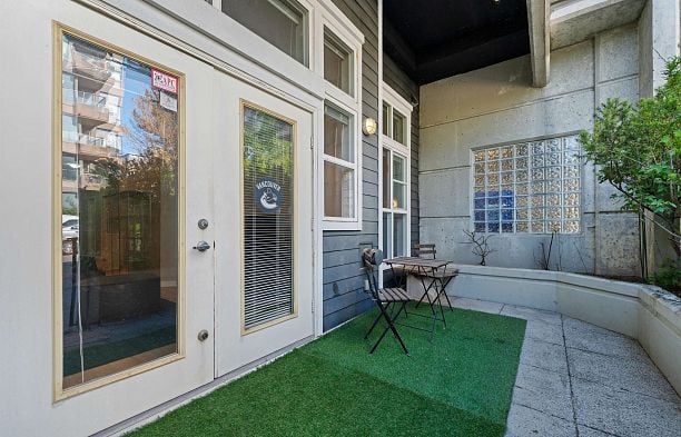 102 2102 W 38th Avenue Kerrisdale