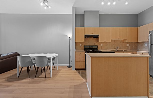 102 2102 W 38th Avenue Kerrisdale