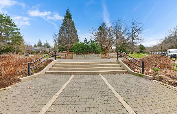 501 4685 Valley Drive Quilchena