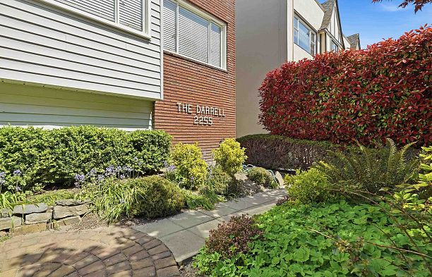 8 2255 W 40th Avenue Kerrisdale