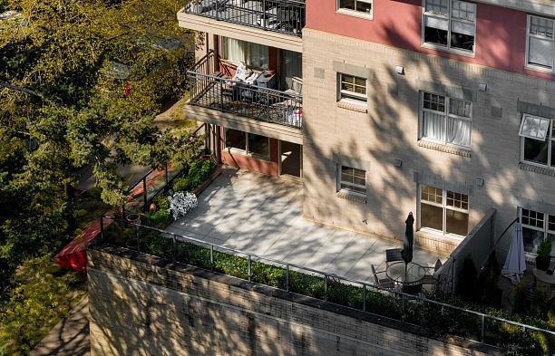 201 3595 W 26th Avenue Dunbar