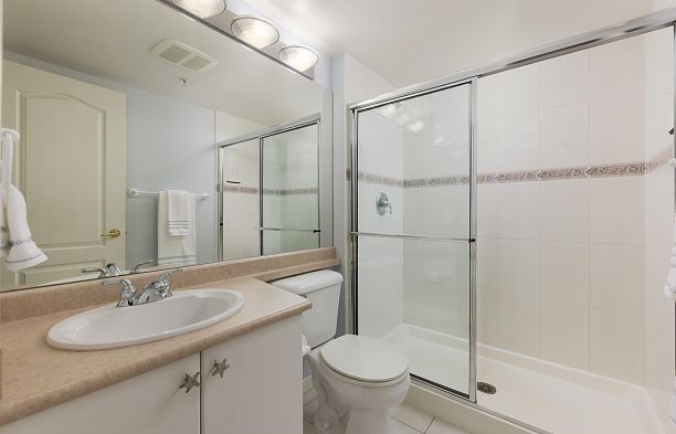 201 3595 W 26th Avenue Dunbar