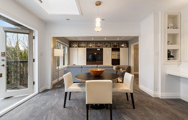 2907 W 30th Avenue MacKenzie Heights