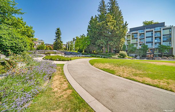 506 1571 W 57th Avenue South Granville