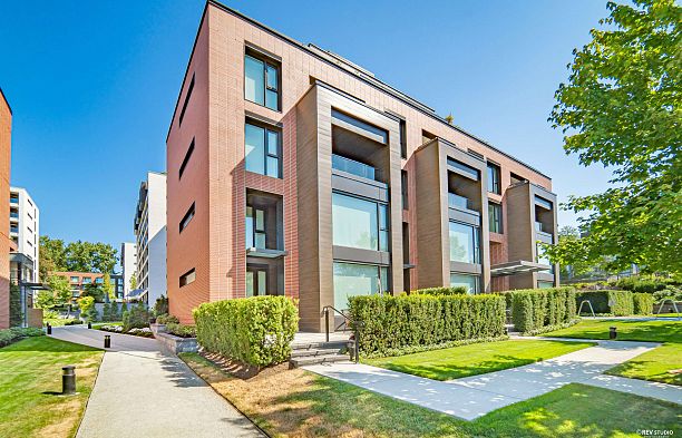 506 1571 W 57th Avenue South Granville