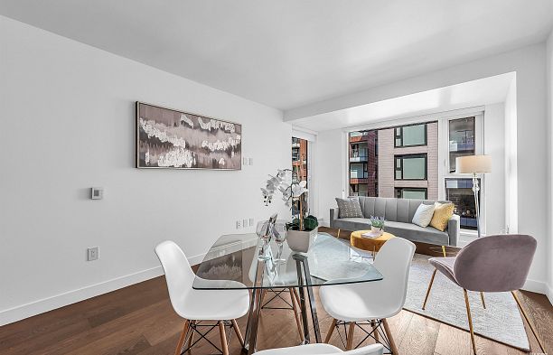 506 1571 W 57th Avenue South Granville