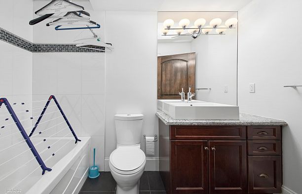 2262 W 36th Avenue Quilchena