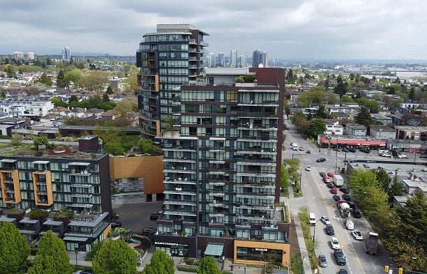 507 8588 Cornish Street S.W. Marine