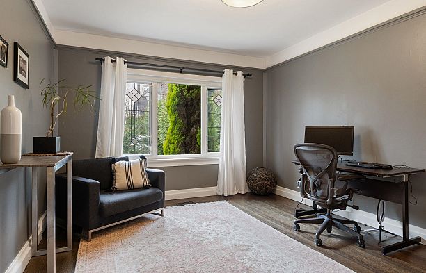 2907 W 30th Avenue MacKenzie Heights