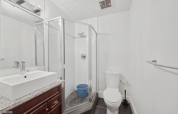 2262 W 36th Avenue Quilchena