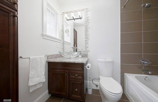 2262 W 36th Avenue Quilchena