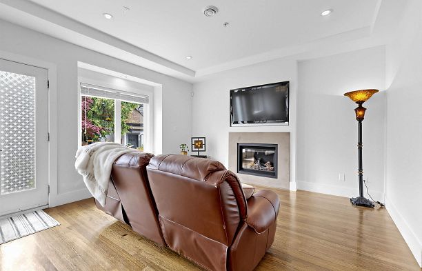 1 2922 W 41st Avenue Kerrisdale