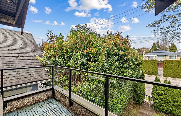 1 2922 W 41st Avenue Kerrisdale