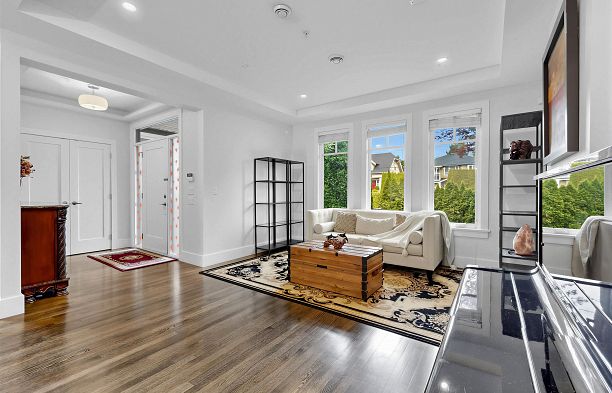 1 2922 W 41st Avenue Kerrisdale