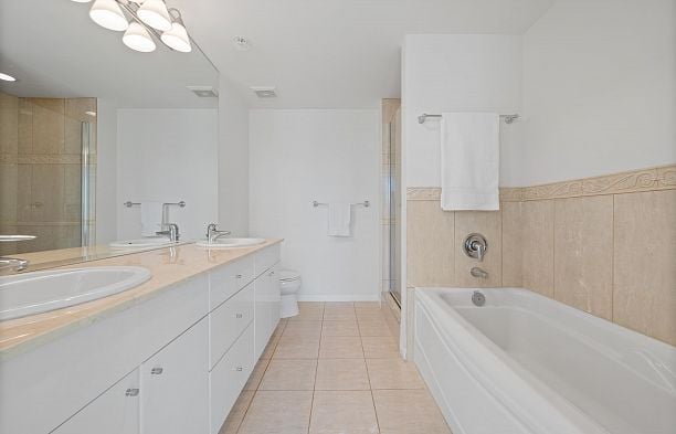 3601 1328 W Pender Street Coal Harbour