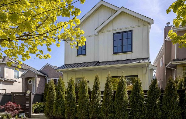 1 2848 W 19th Avenue Arbutus